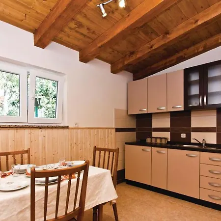 Apartmán Nadalina 1072 *