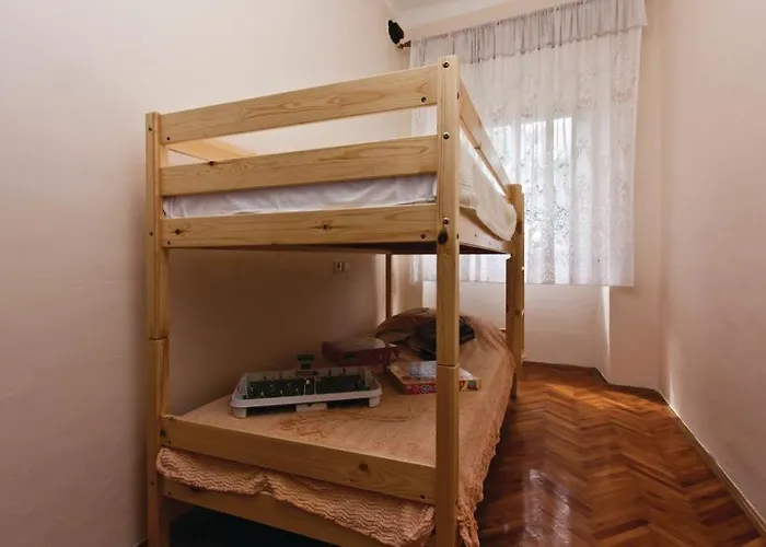 Nadalina 1072 Apartamento